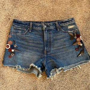 Abercrombie and Fitch high rise shorts